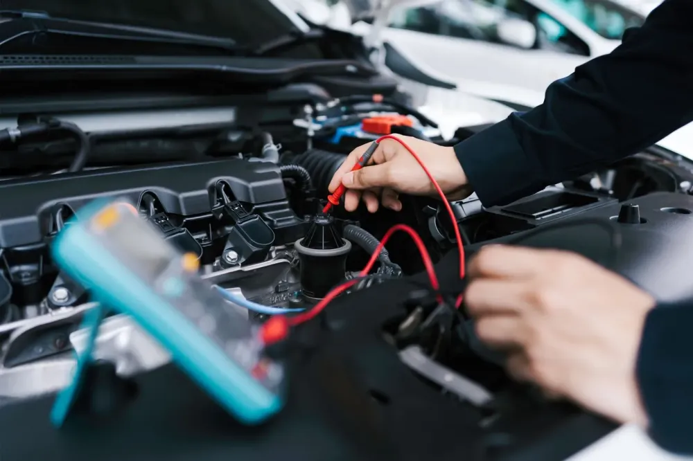 Spécialistes en électricité automobile à Bron webp