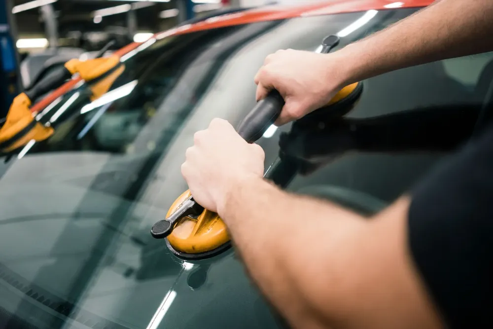 Spécialistes en électricité automobile à Bron webp